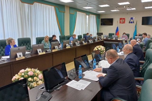 заседание комитета по социальной политике Сахалинской областной Думы.