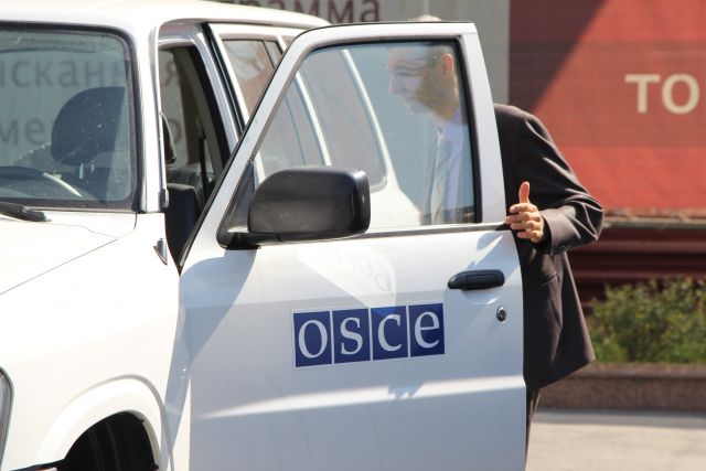 Из Донецка и Луганска выехала колонна автомобилей миссии ОБСЕ