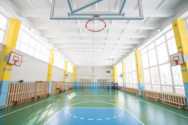 В Новосибирске отремонтировали спортзал в школе №63