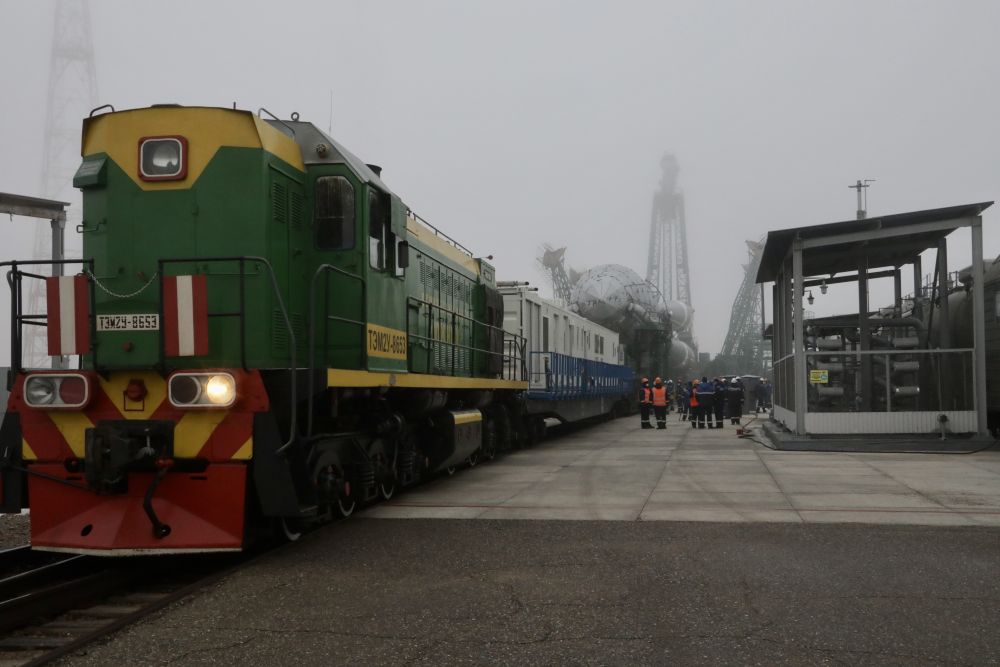 Установка ракеты на стартовый стол