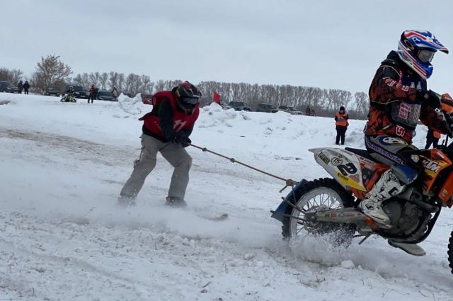 Соревнования по скийорингу прошли в Алтайском крае