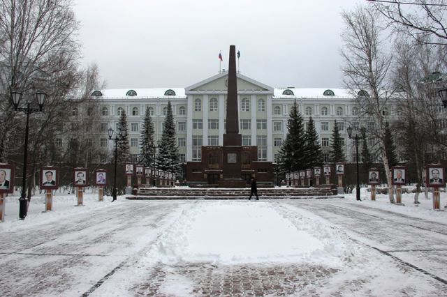 Наталья Комарова дала поручение деппромышленности Югры внести свои предложения, которые войдут в план по импортозамещению в округе