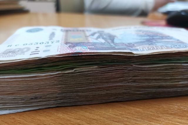 Алиханов: В Калининград привезли 20 млрд рублей наличных денег
