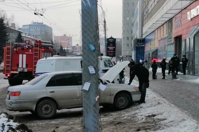 В Новосибирске из-за угрозы минирования эвакуировали ТЦ «Практика Уюта»