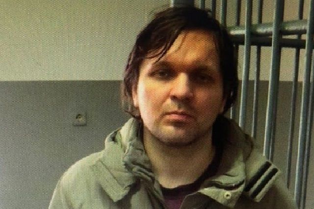 Задержанный Антон Иваницкий, который напал на сотрудника полиции, отнял у него пистолет-пулемёт «Кедр» и сбежал. 