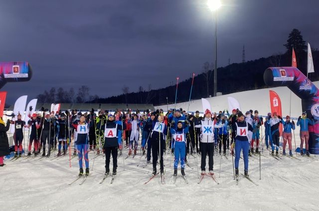 Всего около 500 человек стали гостями дня спорта «На лыжи».