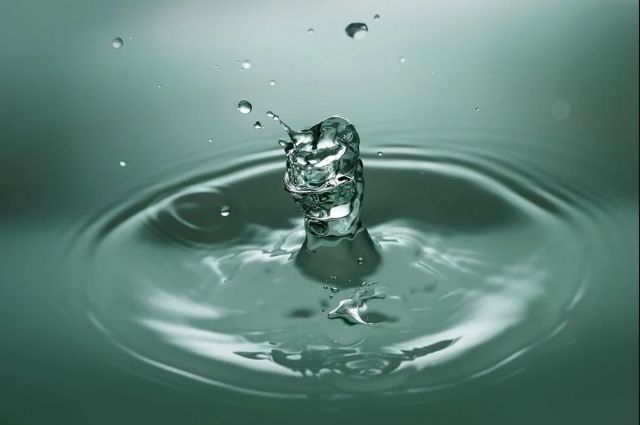 Из-за утечки без воды остался стадион, бассейн и ТРК.