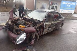 Под Киевом oккупaнты расстреляли автомобиль с пенсионерами.