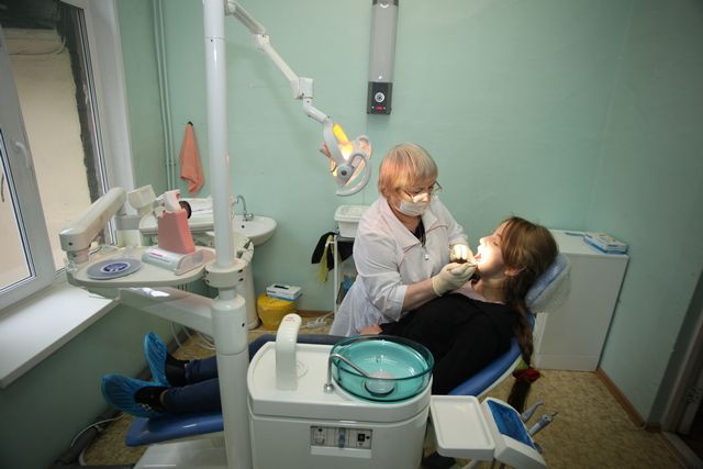 Областная стоматология томск врачи Иссечение капюшона зуба мудрости Томск Луговая