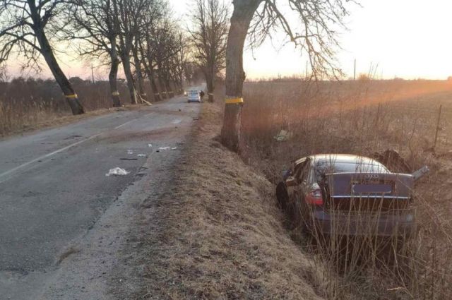 Аварию устроил пьяный водитель без прав.