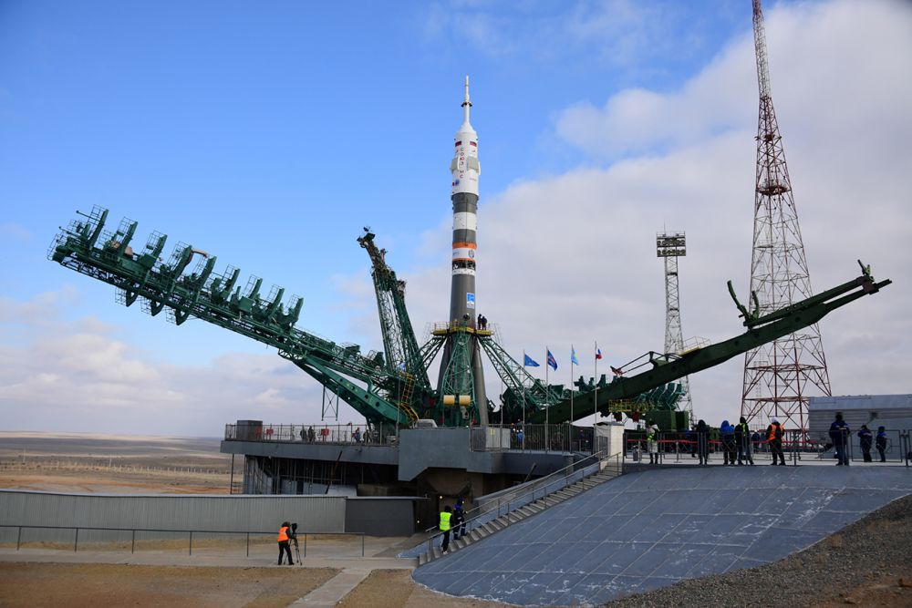 Установка ракеты на стартовый стол