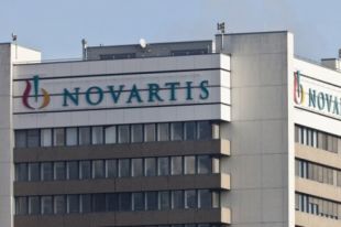 Фармацевтическая компания Novartis приостанавливает инвестиции в Россию.