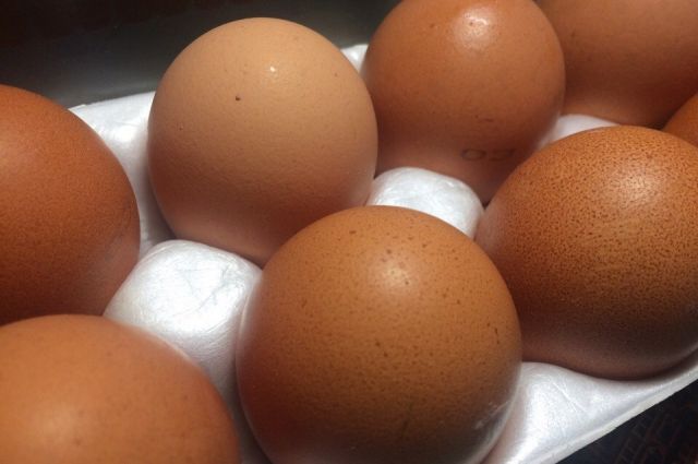 Оренбуржцев предупреждают о подорожании яиц на 40% в ближайший месяц.