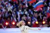 Певица Полина Гагарина выступает на митинге-концерте в «Лужниках», посвящённом воссоединению Крыма с Россией