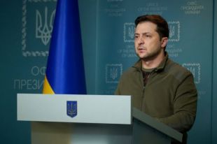 Зеленский поручил ускорить доставку необходимых товаров в Украину