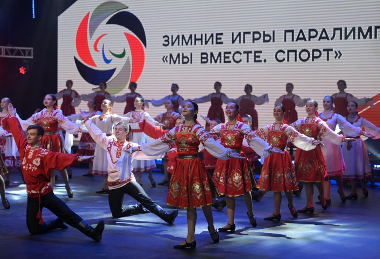 Церемония открытия зимних Игр паралимпийцев «Мы вместе. Спорт» в ледовом дворце «Югра Мега Спорт»