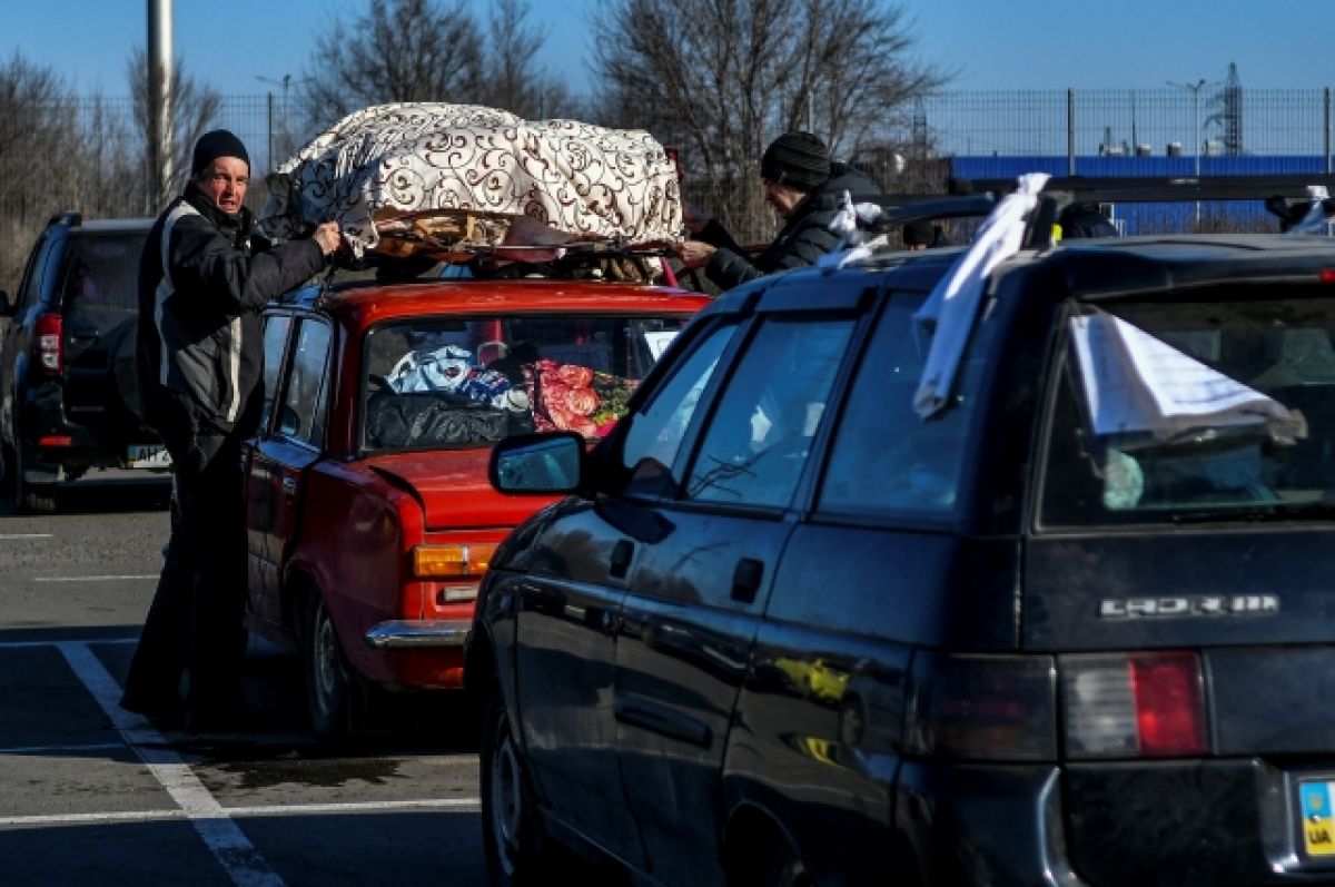 За неделю из Мариуполя на личном транспорте уехали более 39 тысяч жителей |  Аргументы и Факты