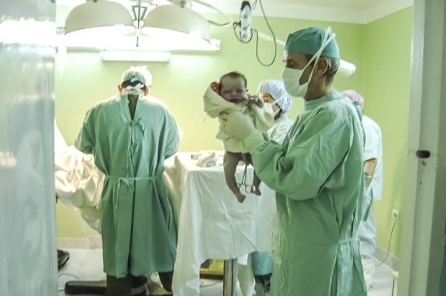 В областном перинатальном центре Оренбурга возобновили опыт партнерских родов после снижения уровня заболеваемости коронавирусом. 