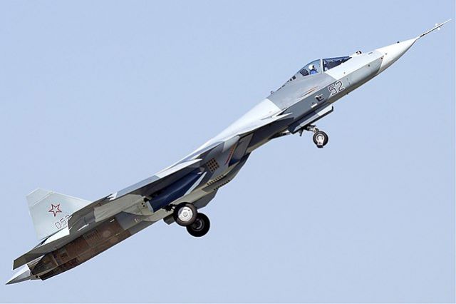 ВКС РФ с начала года получили ещё два истребителя Су-57