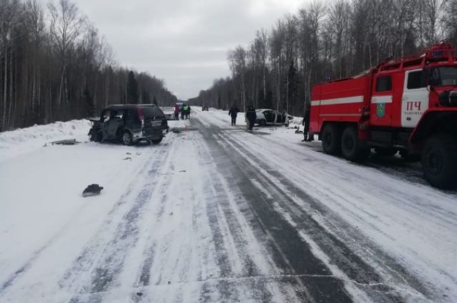 В Томской области два человека погибли в ДТП с двумя иномарками