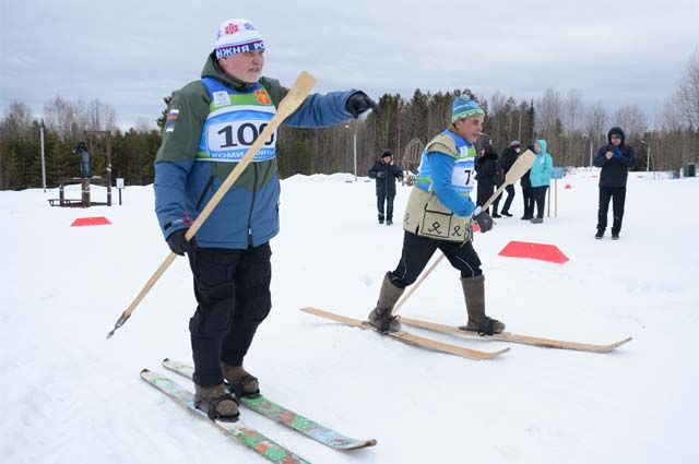 В минувшую субботу в Финно-угорском этнопарке состоялась Лямпиада. Владимир Уйба принял участие в празднике и лично встал на национальные коми лыжи.