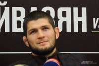 Известный боец UFC Хабиб Нурмагомедов со сломанным правым ухом стал одним из примеров для подражания на Кавказе. 