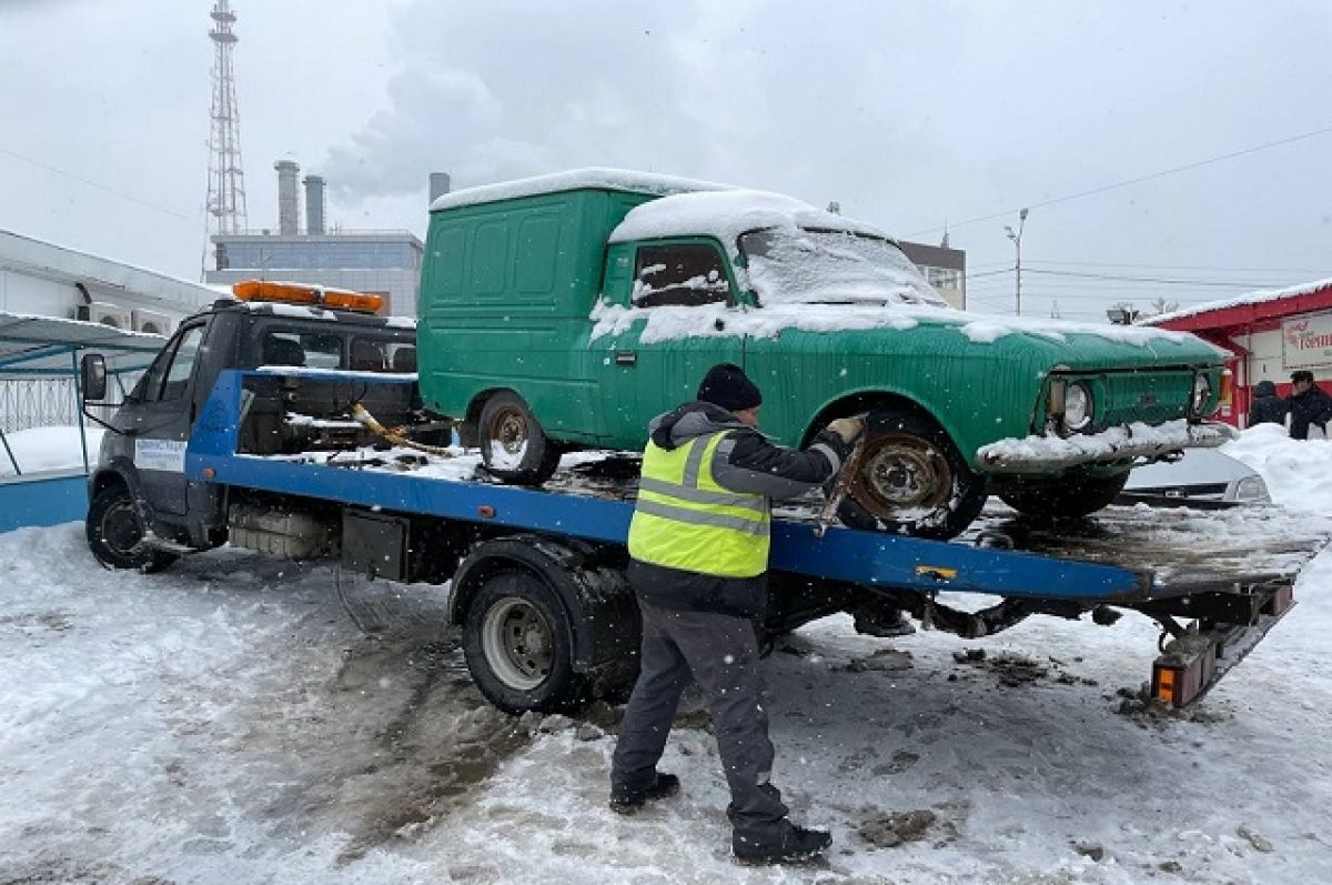 Около 1250 брошенных машин в Уфе эвакуировано на спецстоянки с 2019 года |  АиФ Уфа