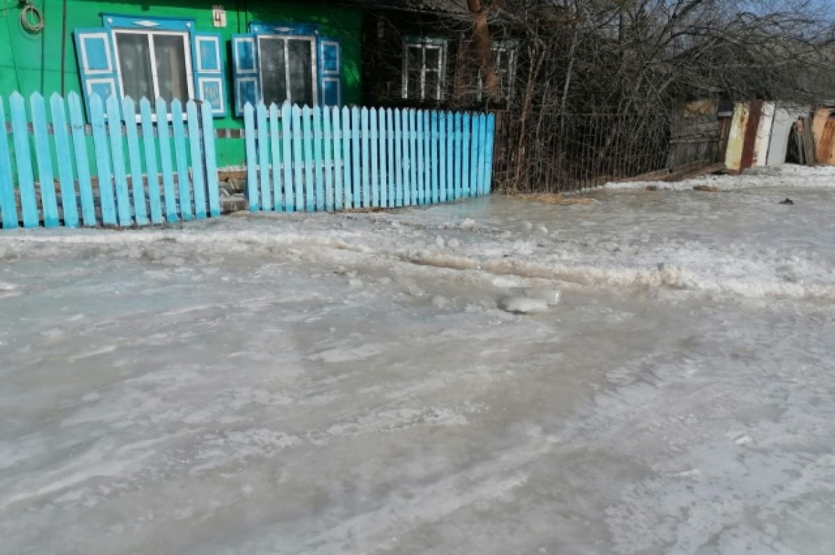 Грунтовые воды частично затопили дом и двор жителя Балея | АиФ Чита