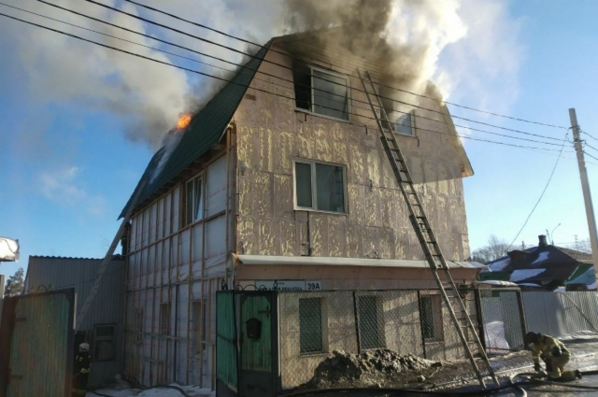 Погорельцы дома на Аркадия Иванова в Томске рассказали подробности пожара |  АиФ Томск