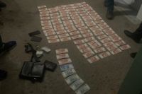 В Оренбурге задержан очередной курьер мошенников, при котром найдено 600 тысяч рублей, отданных пенсионерами.