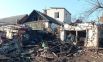 Последствия обстрела жилых домов в Ленинском районе Донецка