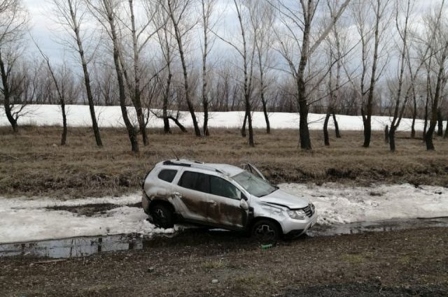 В результате столкновения с пьяным водителем Hyundai на трассе Уфа-Оренбург пострадал водитель Renault.