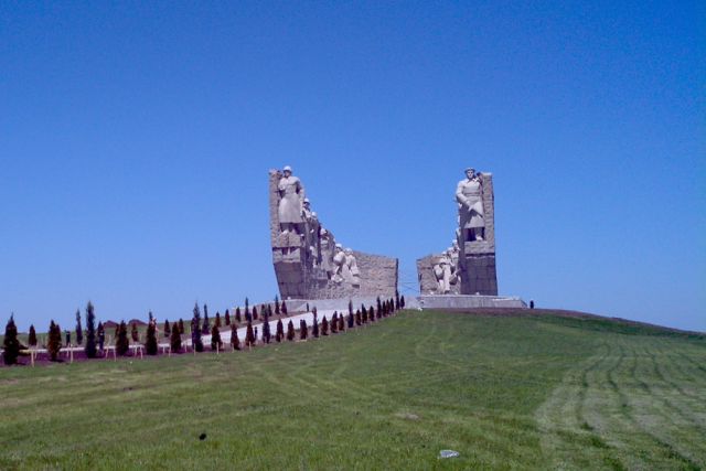 Памятник на Самбекских высотах в Ростовской области отремонтируют