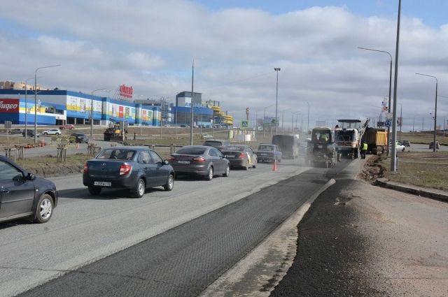 Дорожный сезон в Оренбурге стартовал с ремонта улицы Гаранькина.