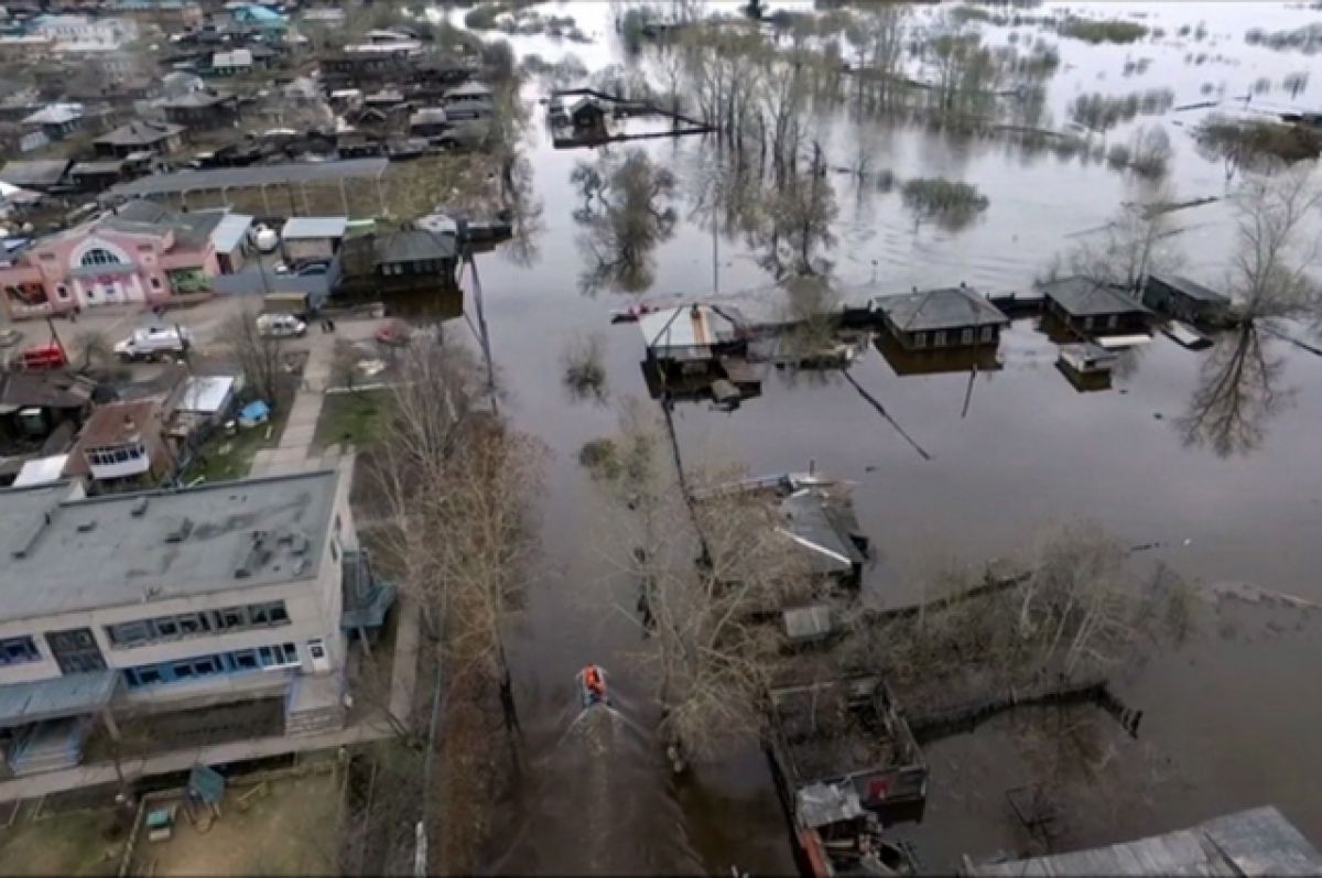 Город орск половодье. Наводнения в Свердловской области. Наводнение на Урале. Ирбит наводнение. Паводок.