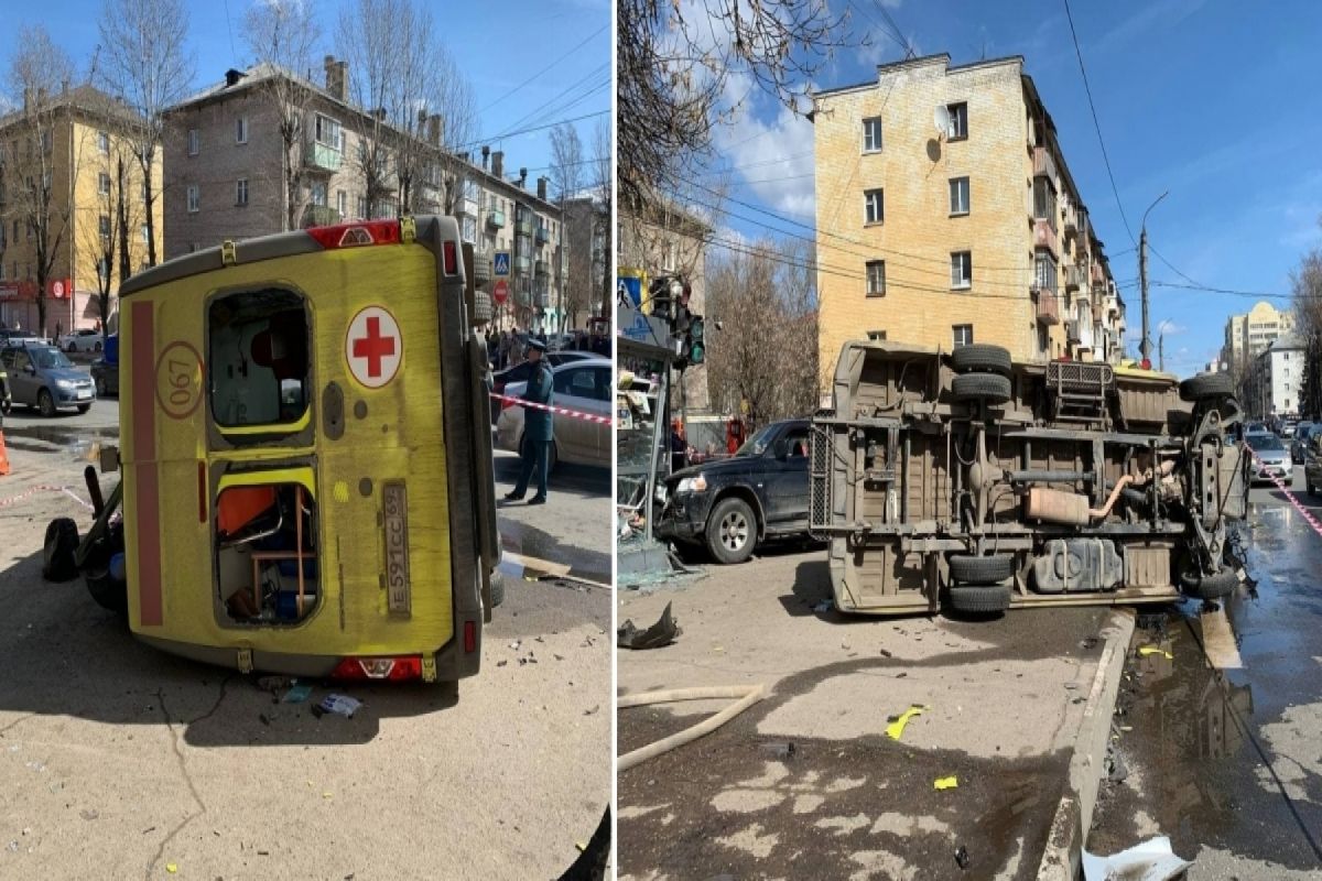 Тверт. Авария скорой и автобуса в Твери. ДТП В Твери со скорой помощью.