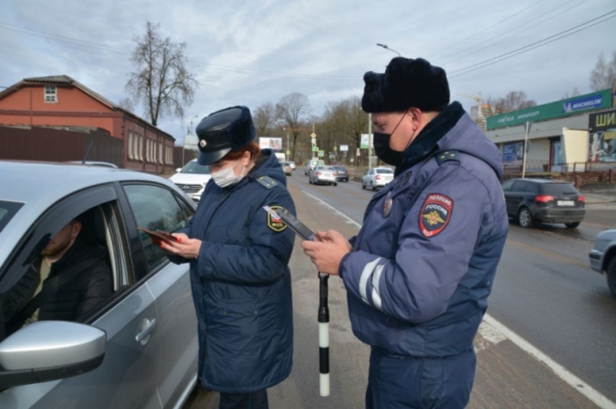 Правоохранительные органы арестовали две машины во время рейда в Смоленске  | АиФ Смоленск