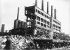 7 сентября 1943 года — при отступлении немецко-фашистские захватчики, взорвали почти все агрегаты завода — доменные и мартеновские печи, оборудование пароэлектровоздуходувочной станции (ПЭВС), помимо этого, были уничтожены коксовые батареи коксохимического завода (КХЗ).