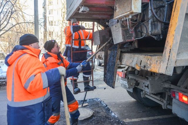 В Оренбурге определились с поставщиком услуг по ремонту дорог