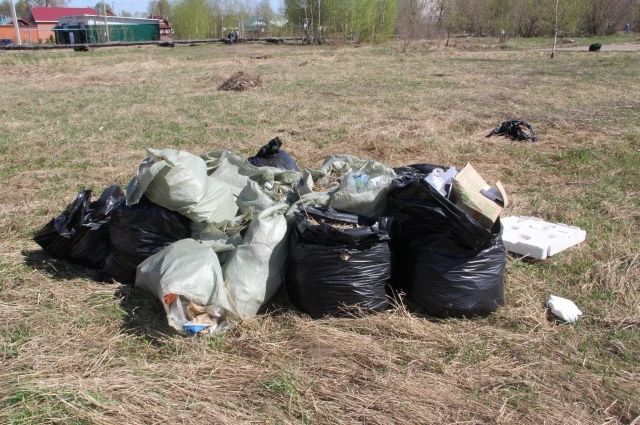 Оренбуржцы рассказали о мусорных завалах у Нежинского шоссе