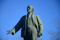В Иркутске стоит немало памятников лидеру Октябрьской революции.