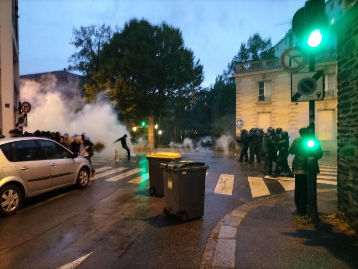 Во время беспорядков в Ренне