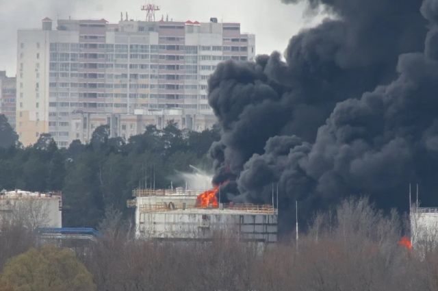 Александр Богомаз провел ряд совещаний по поводу пожара нефтебазы в Брянске