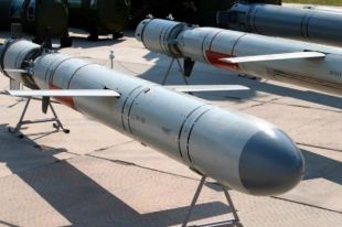 Две крылатые ракеты пролетели над Запорожской АЭС.