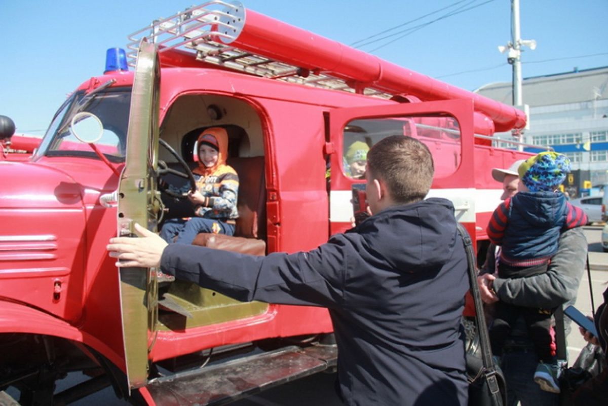 В Хабаровске проходит День пожарной охраны | АиФ Хабаровск