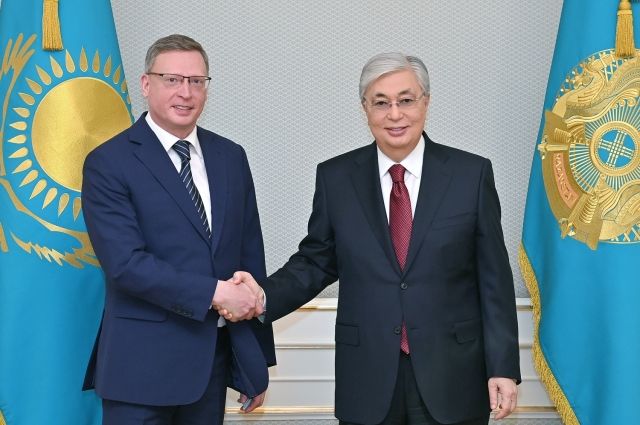Президент Казахстана и губернатор Омской области договорились об усилении сотрудничества.
