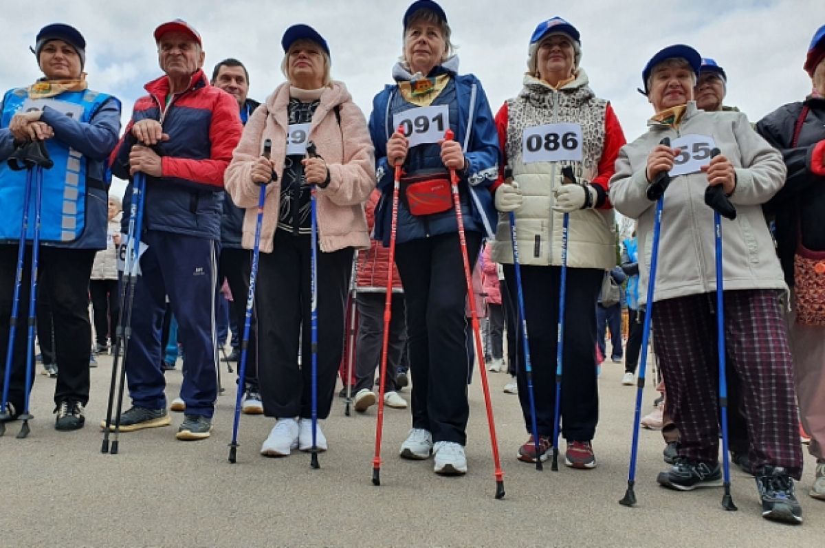 Скандинавская ходьба в Туле в Белоусовском парке