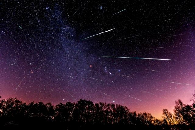 Ростовчан приглашают посмотреть на метеоритный дождь в телескоп
