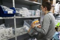 Сейчас клиенты Почты России могут вернуть товар обратно почтовой посылкой в адрес около 1000 интернет-магазинов