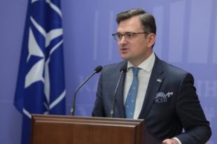 Кулеба: кто против нефтяного эмбарго, является соучастником преступлений РФ.